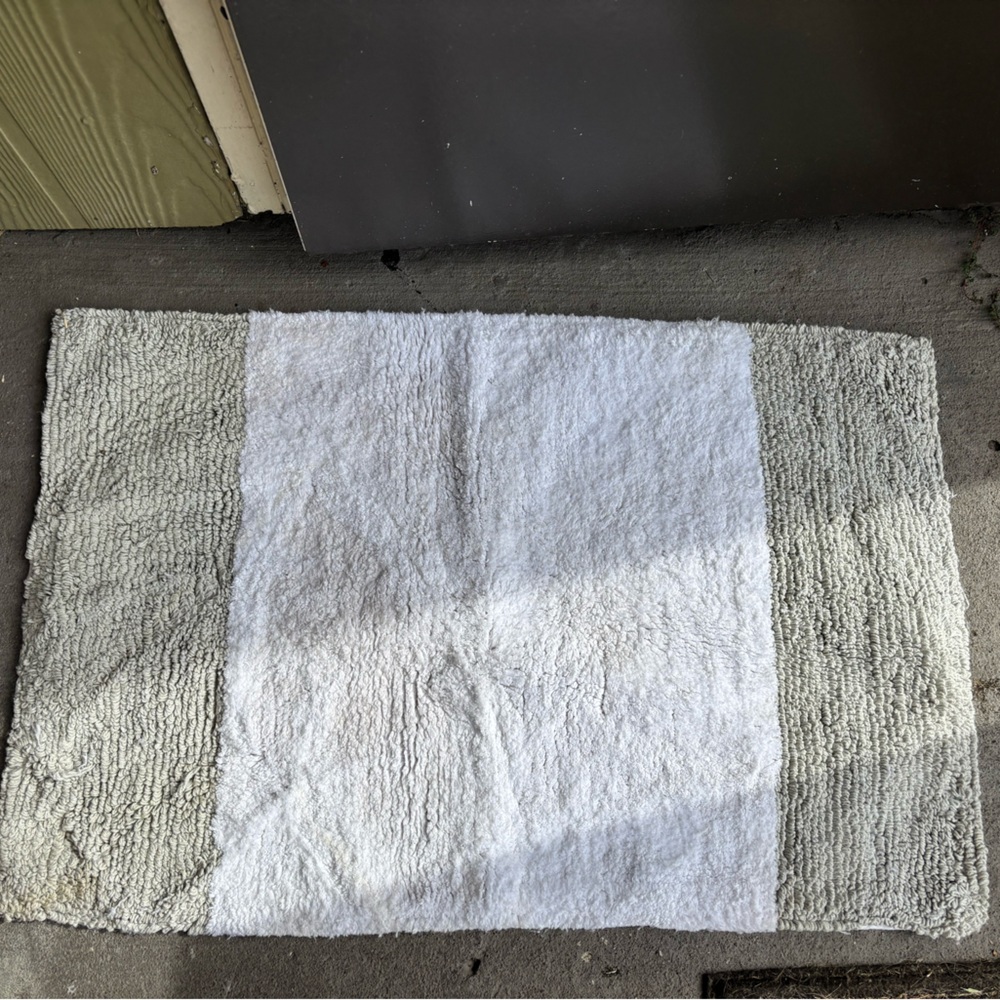🌺Gray & White Bathroom Rug